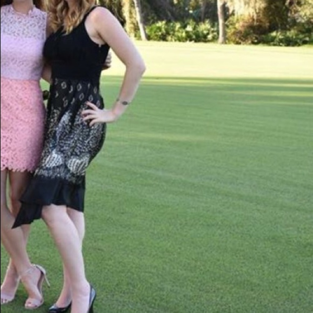 Dress - Picture 6 of 6